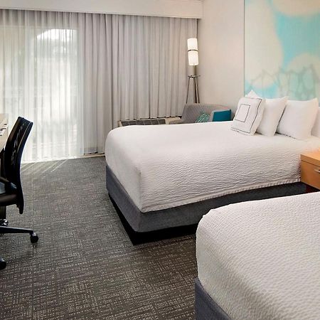 Courtyard By Marriott Fort Lauderdale North/Cypress Creek Hotel Eksteriør billede