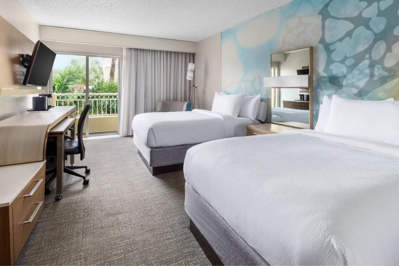 Courtyard By Marriott Fort Lauderdale North/Cypress Creek Hotel Eksteriør billede