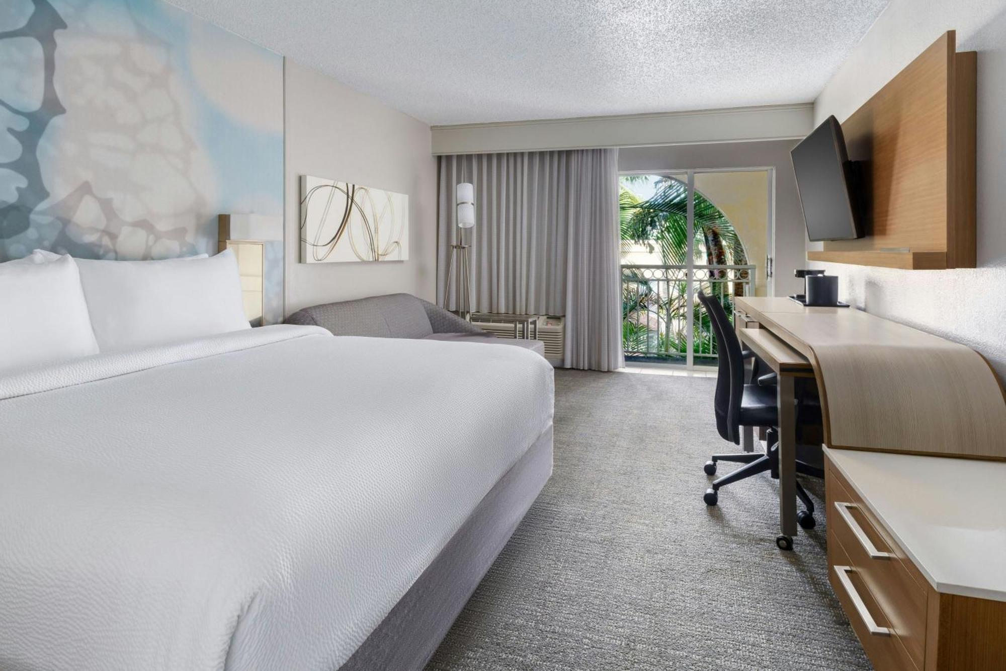 Courtyard By Marriott Fort Lauderdale North/Cypress Creek Eksteriør billede