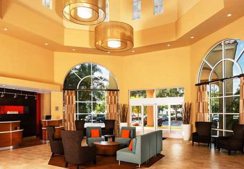 Courtyard By Marriott Fort Lauderdale North/Cypress Creek Eksteriør billede